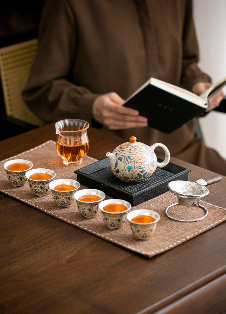 Premium Chinese-style Dunhuang-inspired silver-plated Kung Fu tea set; a high-end, vintage-style, "quiet luxury" gift box set suitable for brewing and enjoying tea—collector's grade.