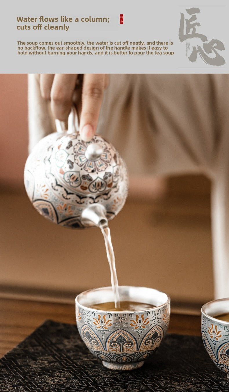 Premium Silver-Plated Kung Fu Tea Set (Gift Box): Heat-Resistant Tea Maker with Teapot and Two Cups – Ideal Gift or Souvenir