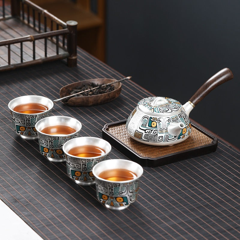 Master-Crafted Portable Japanese-Style Tea Set (1 Pot, 4 Cups) – Pure Silver & Ceramic with Taotie Motif – Suitable for Home & Travel