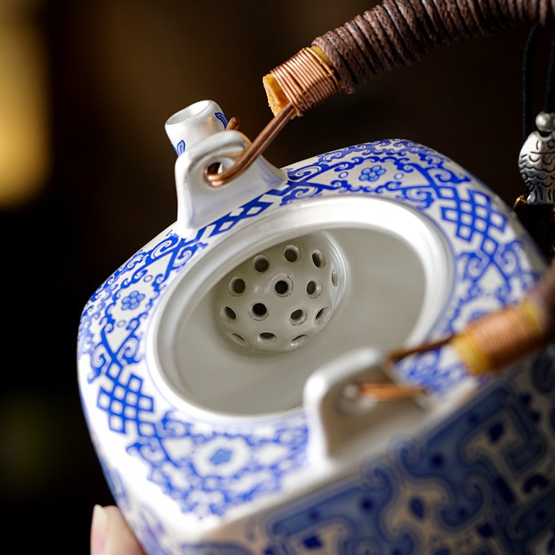 Handcrafted Blue-and-White Porcelain and Silver-Gilt Tea Set Gift Box – Premium Silver Kettle with Swing Handle – Ideal for Corporate Business Meetings and Events