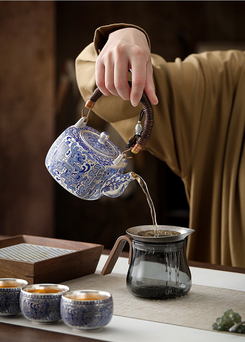 Handcrafted Blue-and-White Porcelain and Silver-Gilt Tea Set Gift Box – Premium Silver Kettle with Swing Handle – Ideal for Corporate Business Meetings and Events